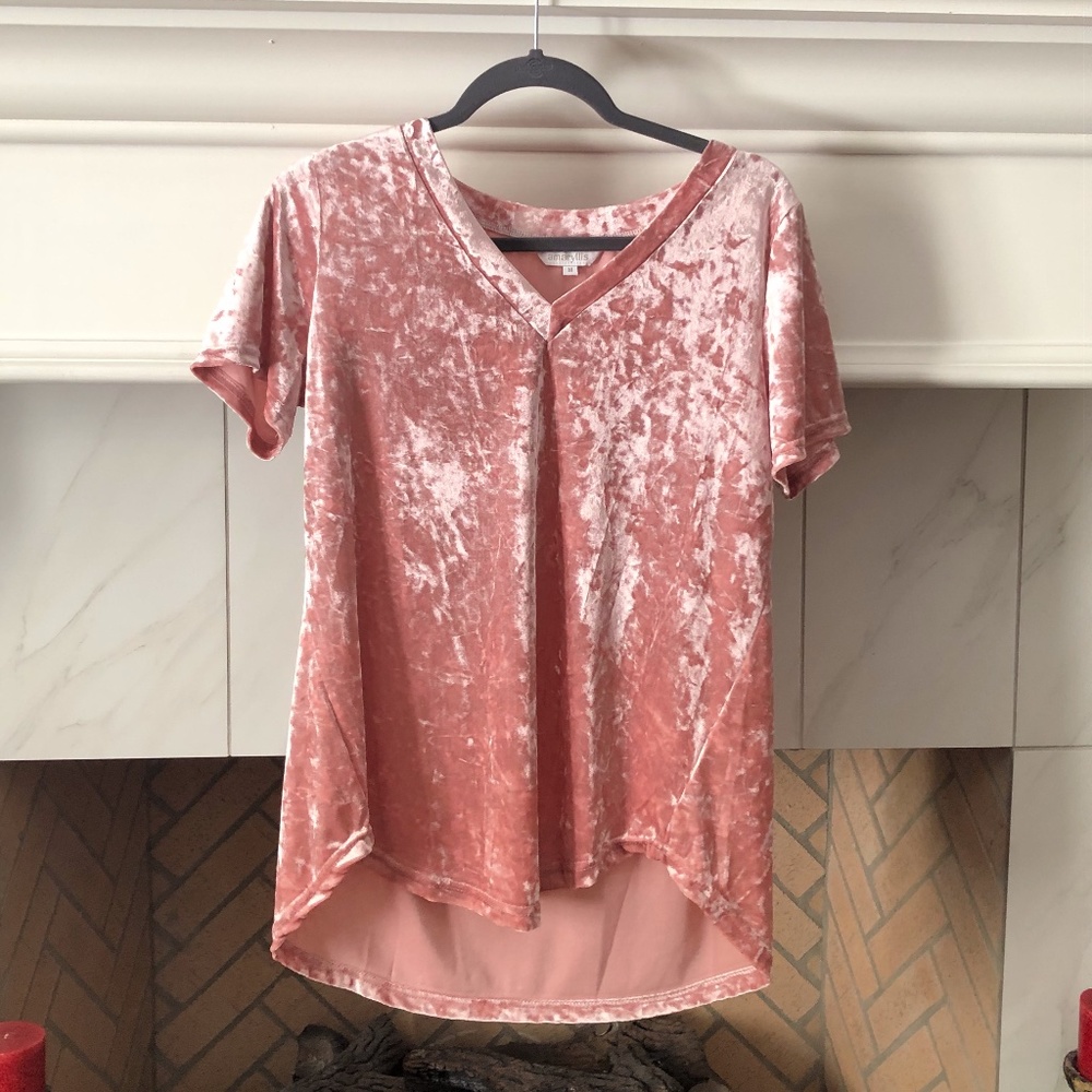 Amaryllis Medium High Low Pink Top